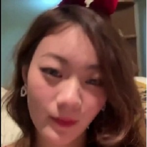 劲爆-软萌妹子舌头360度旋转特辑