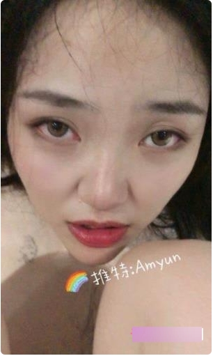 Twitter高颜值网红情侣(AmYun)发布重口视频引发关注【1V-1.38G】