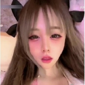 推特上的少女miko