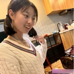 网红崔杰的精彩拍摄视频资源，14V/1G，14V+1000M，低分辨率，纯手工打包上传