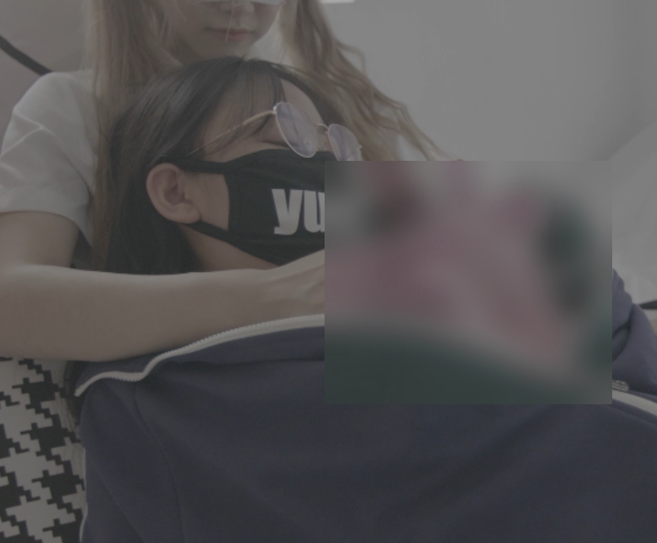 拥有大罩杯学霸、写作业、强上等关键信息,还展现了纯情、百合等元素,让人回味无穷。快来一起看看这部名为“大罩杯学霸写作业时被强上,纯情百合”的精彩视频吧!