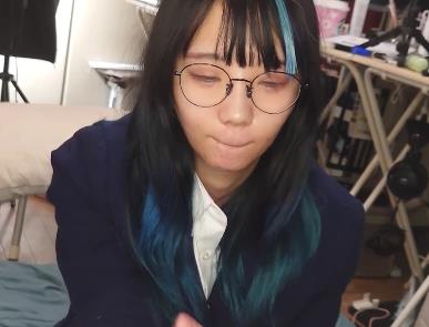岛国妹子男主玩菊诱惑力1V3.8G视频