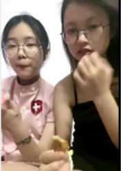 可爱00后女孩和肥猪男发生了舌吻,引发了邂逅事件