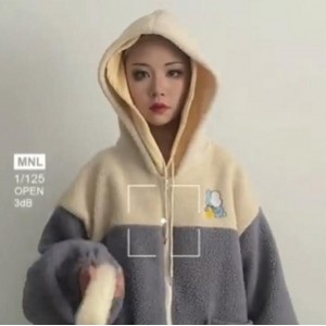 奇妙独家光剑变装女孩