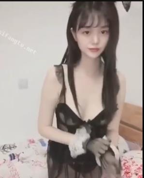 高能短视频合集:推特网红月兔兔舞蹈颜值身材全收录!