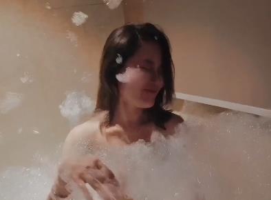 《香港Acupbaby资源合集:作者自拍,户外爆弄,多人游,满足粉丝要求,7.4G视频全收录!》