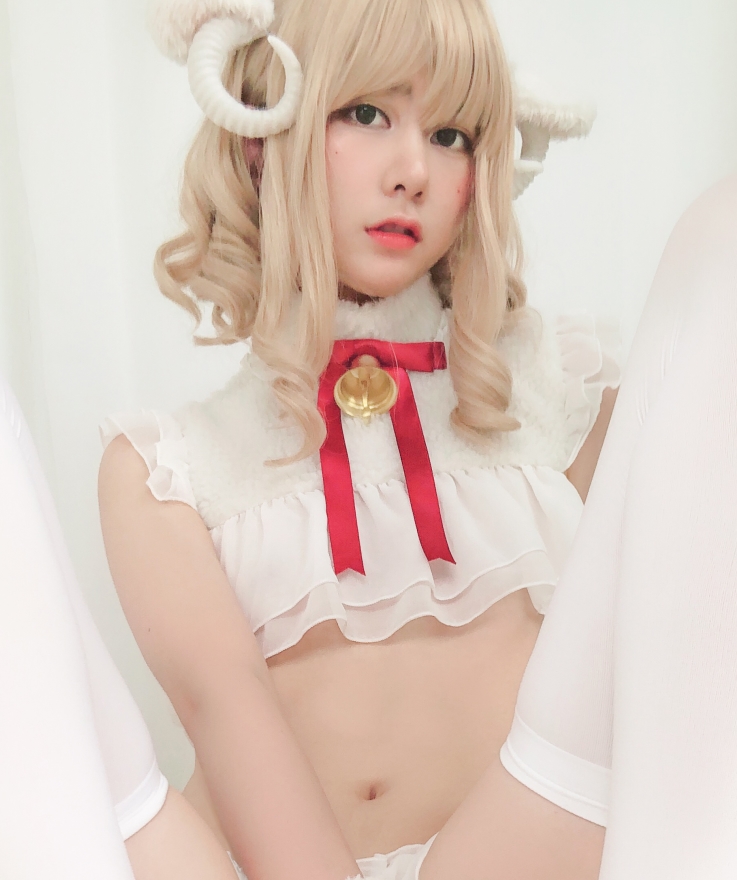 眼酱大魔王cos作品集:御姉感の魔女様风格,百度ED2K下载,55套17g视频