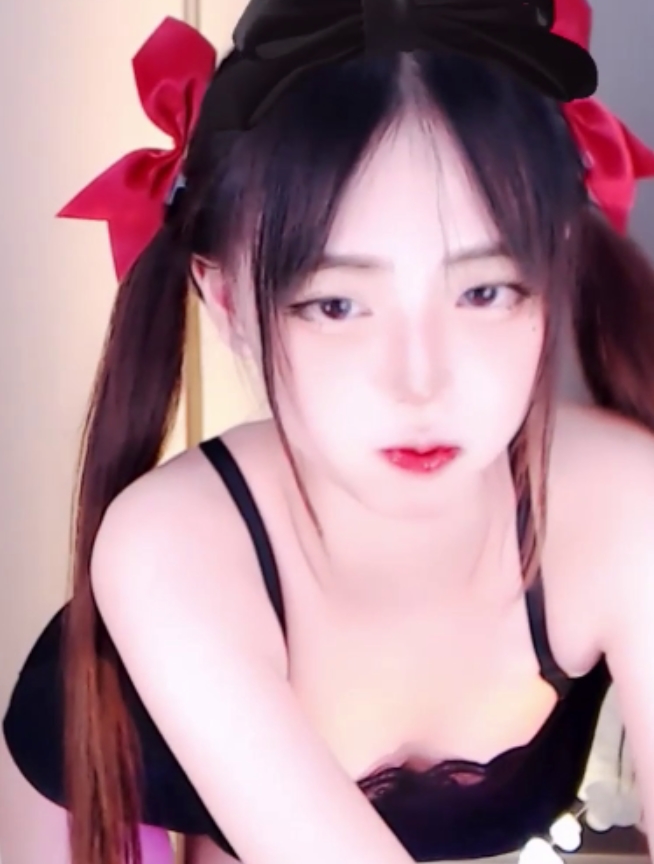 椰羊妹妹首秀:热舞洗澡特写774.27MB