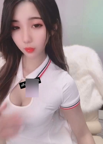 斗鱼女主播微微可爱啦作品集:清纯大长腿跳舞视频130MB