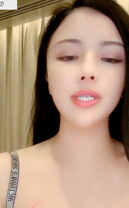 利哥:自行打包全程露脸表演,精油揉揉弄净,撩骚指挥,阴光不可错过