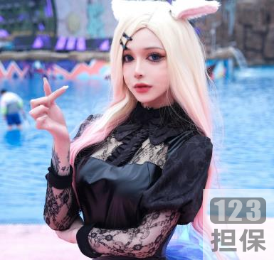 TS酱酱:某推网红14V557M视频集,黑丝白丝渔网尽显魅力