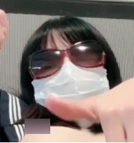 网红美少女喵兔兔黑丝展露，迷人美腿吸睛