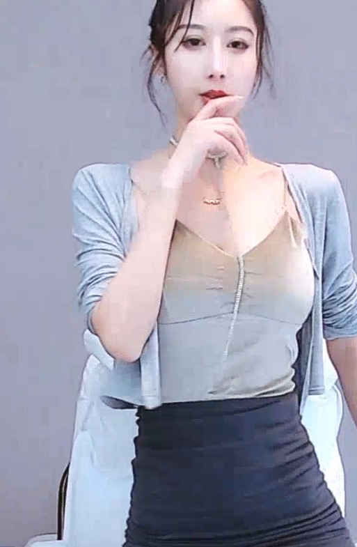 一种亲密的关系。这次“火箭飞机福利”活动,不仅让观众们感受到了小南南的真诚和幽默,同时也为他们带来了一场精彩的视听盛宴。快来收藏这份11.11G的珍贵福利吧!