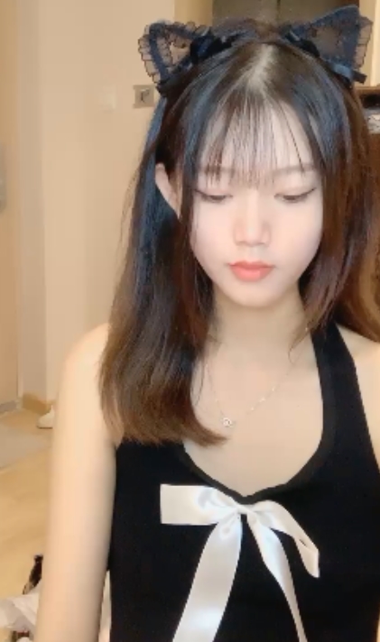 热舞女神葡萄妹妹震撼登场!13v9.1g视频火爆网络收藏115