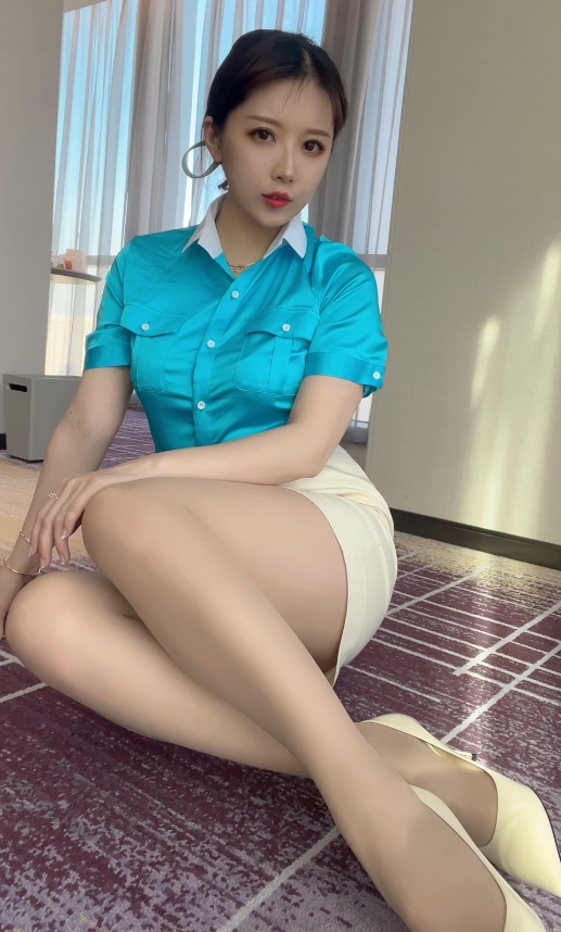 斗鱼小女巫露娜最新合集52套14.99G,精彩作品收藏
