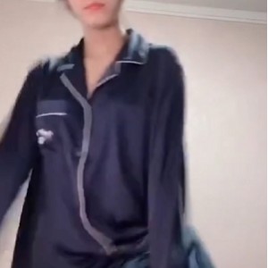 疯狂抖音美女无下限作死展示裤裤97V3.54G，优质薄丝空档