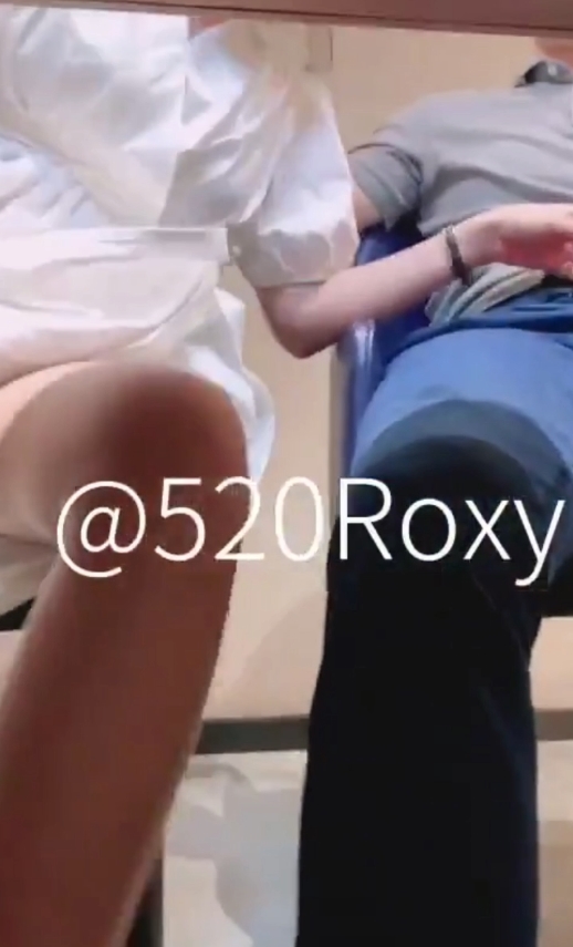 某鱼ROXY奴隶妻子指教合集多部33.6G绝赞