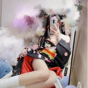 超辣微博希希酱作品集88部50G吃货少女