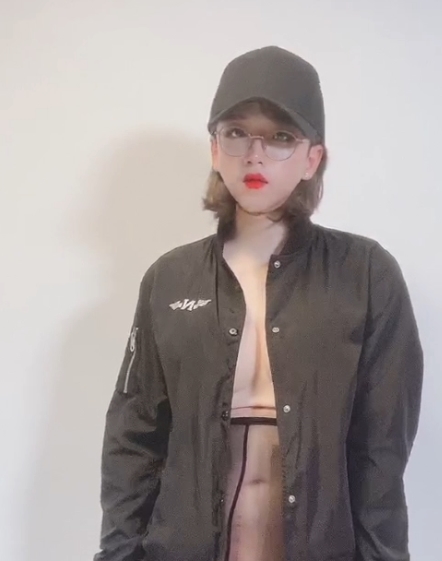 推特Jieun优质伪娘专辑88部16G绝了