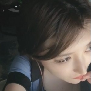 推特绵绵熊释放1v1.3G太顶了