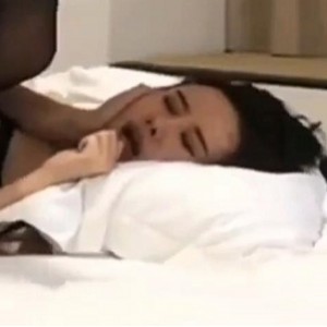 果冻传媒原创作品御姐多姿势打扑克
