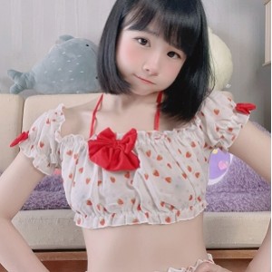 娇小萌妹loliburinof新作合集8V323MB太青涩了