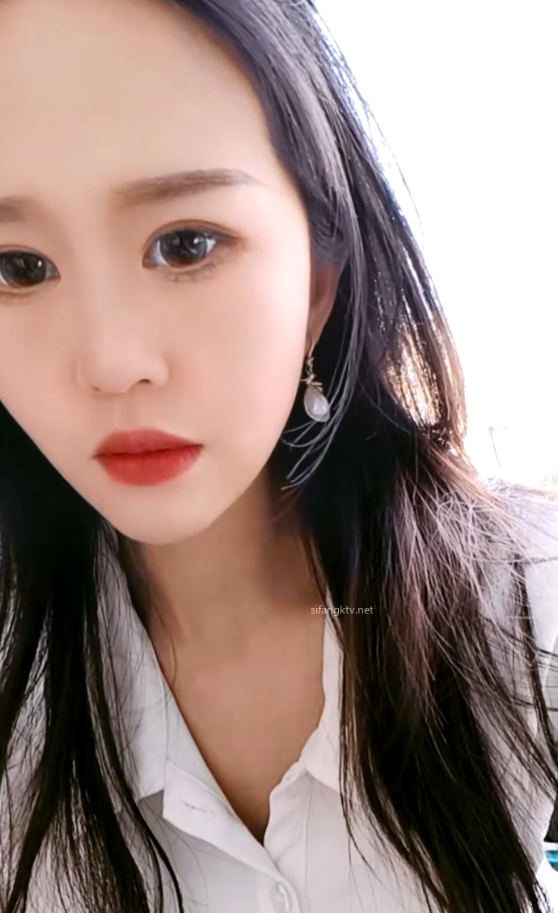 奔放乌苏儿户外女神视频38部合集16.4G